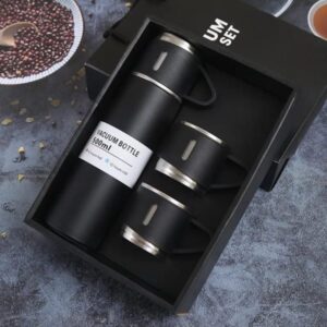 Stainless Steel Vacuum Flask Set With 3 Cups, 500ml